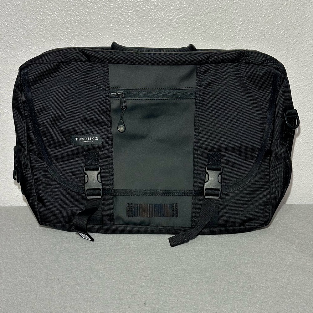Timbuk2‎ Breakout Case